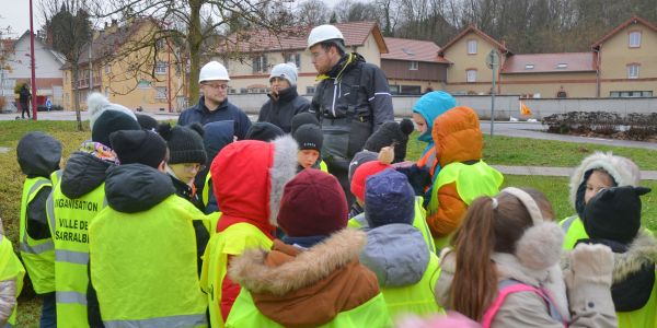 Sortie éducative sur le terrain pour l’école élémentaire de Rech