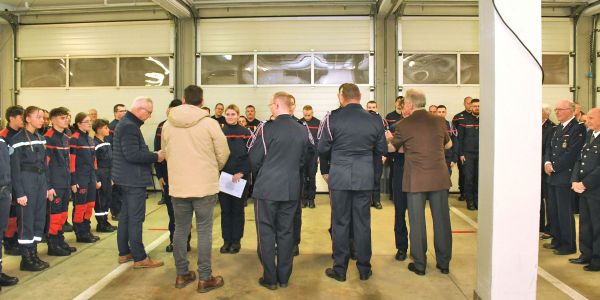 Les sapeurs-pompiers de Sarralbe et du Val-de-Guéblange célèbrent leur Sainte-Barbe