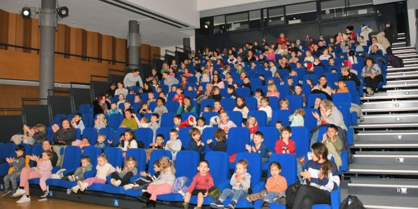 SPECTACLE DE LA ST-NICOLAS POUR NOS ÉCOLES