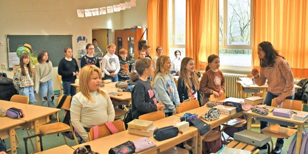 La magie de Saint Nicolas et de l'elfe du Père Noël dans nos écoles