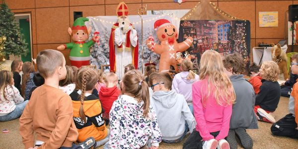 La magie de Saint Nicolas et de l'elfe du Père Noël dans nos écoles