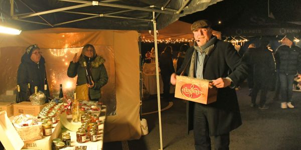 À la recherche du Père Noël : Une soirée magique à Rech