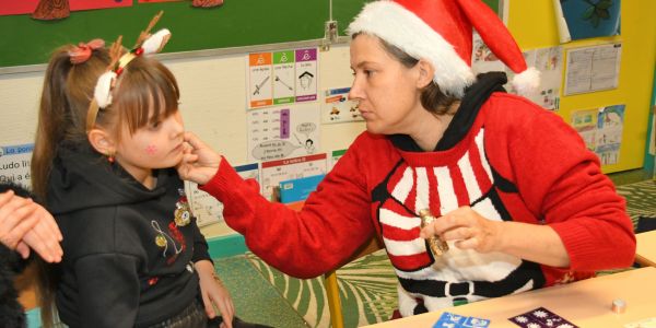 À la recherche du Père Noël : Une soirée magique à Rech