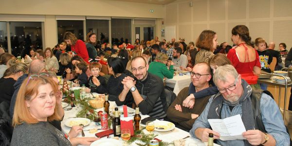 À la recherche du Père Noël : Une soirée magique à Rech