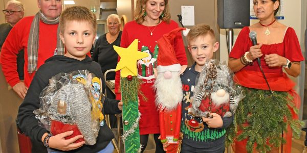 À la recherche du Père Noël : Une soirée magique à Rech