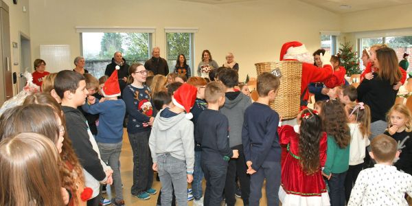 Une visite magique du Père Noël dans nos écoles