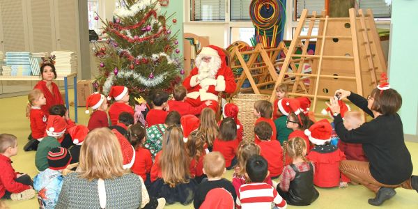 Une visite magique du Père Noël dans nos écoles