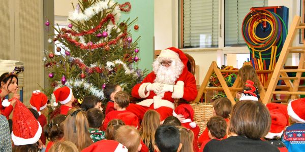 Une visite magique du Père Noël dans nos écoles