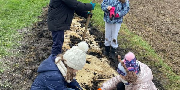 Des haies champêtres pour la biodiversité et l'éducation à l'environnement