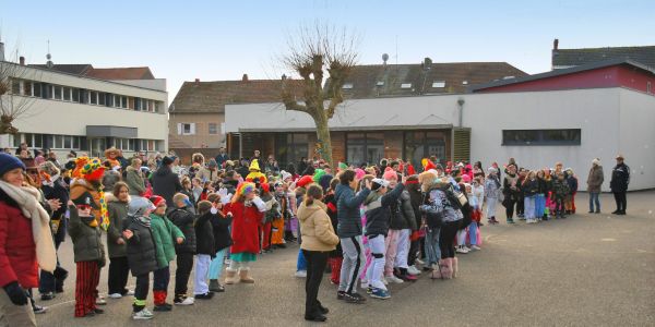 UNE CAVALCADE HAUTE EN COULEURS À SARRALBE