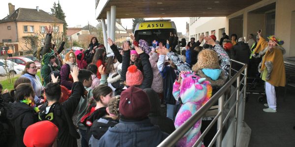 UNE CAVALCADE HAUTE EN COULEURS À SARRALBE