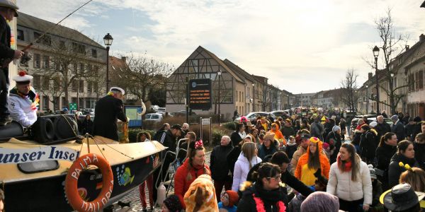 UNE CAVALCADE HAUTE EN COULEURS À SARRALBE