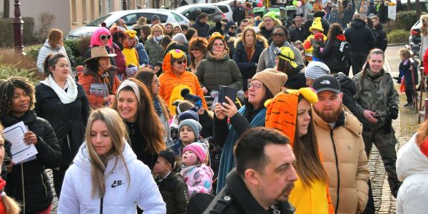 UNE CAVALCADE HAUTE EN COULEURS À SARRALBE